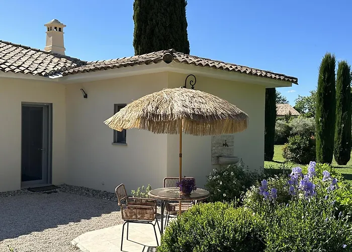 Hotel La Parenthese Saint Donat à Aix-en-Provence